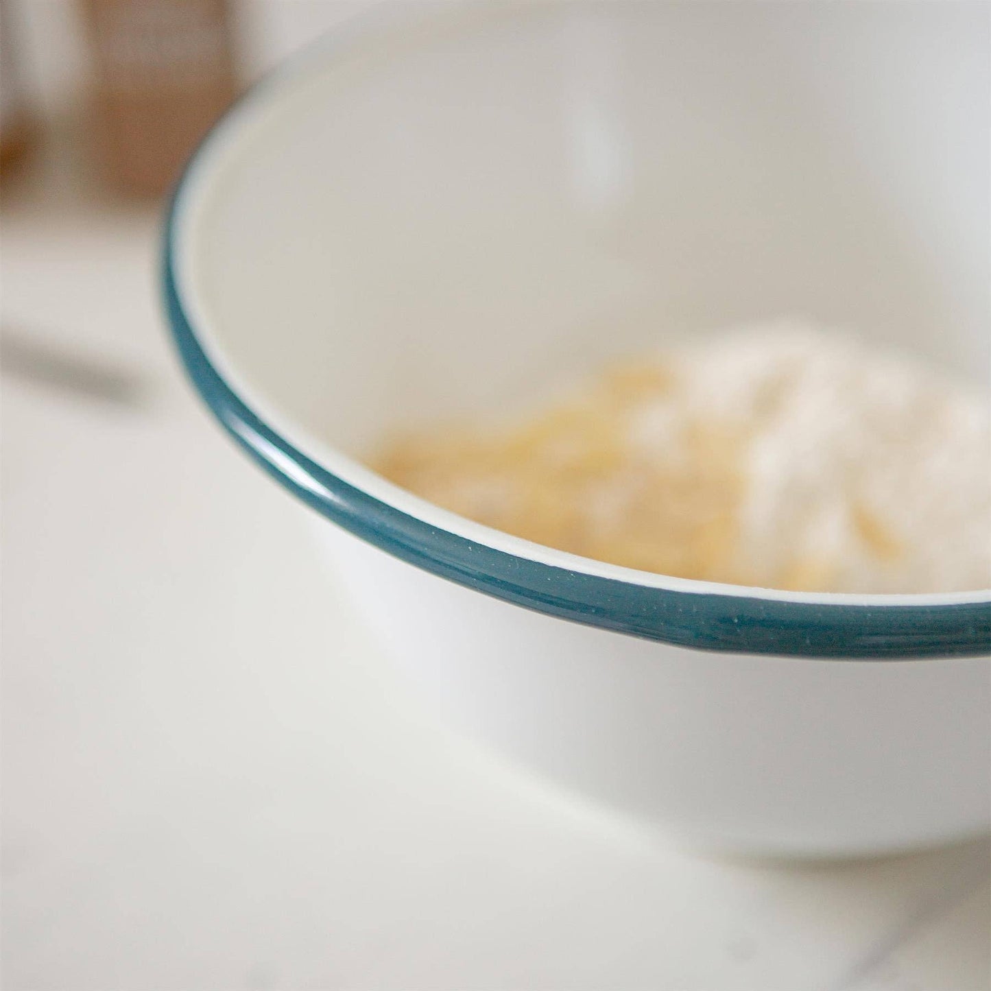 2pc White Enamel Mixing Bowl Set