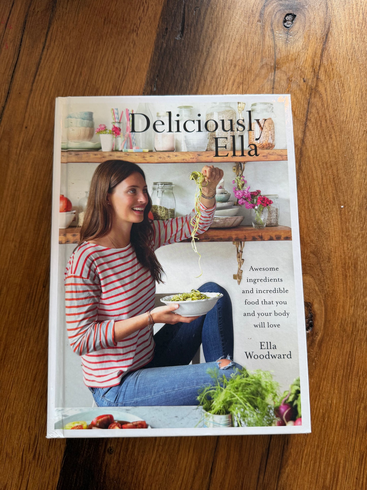 Deliciously Ella - Debut Cookbook (Second-Hand, Like New)