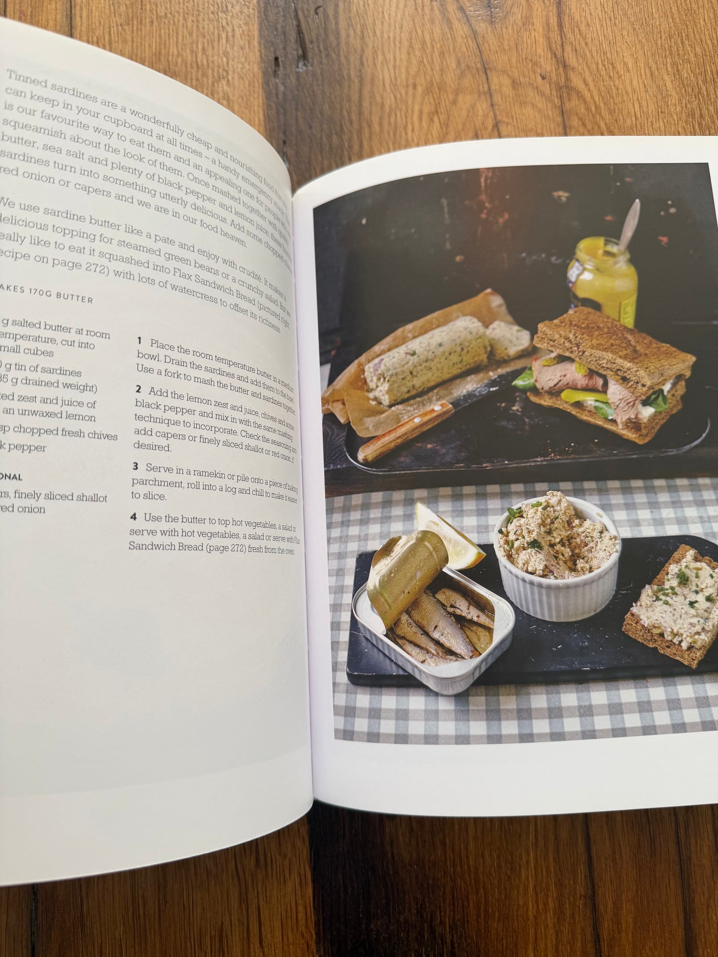 Hemsley + Hemsley - The Art of Eating Well (Second-Hand)