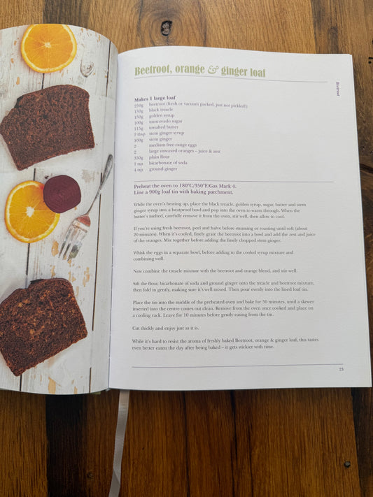 Blackberry Cottage - Cakes with Secret Ingredients: From Aubergine to Zucchini (Hardback, Second-Hand)