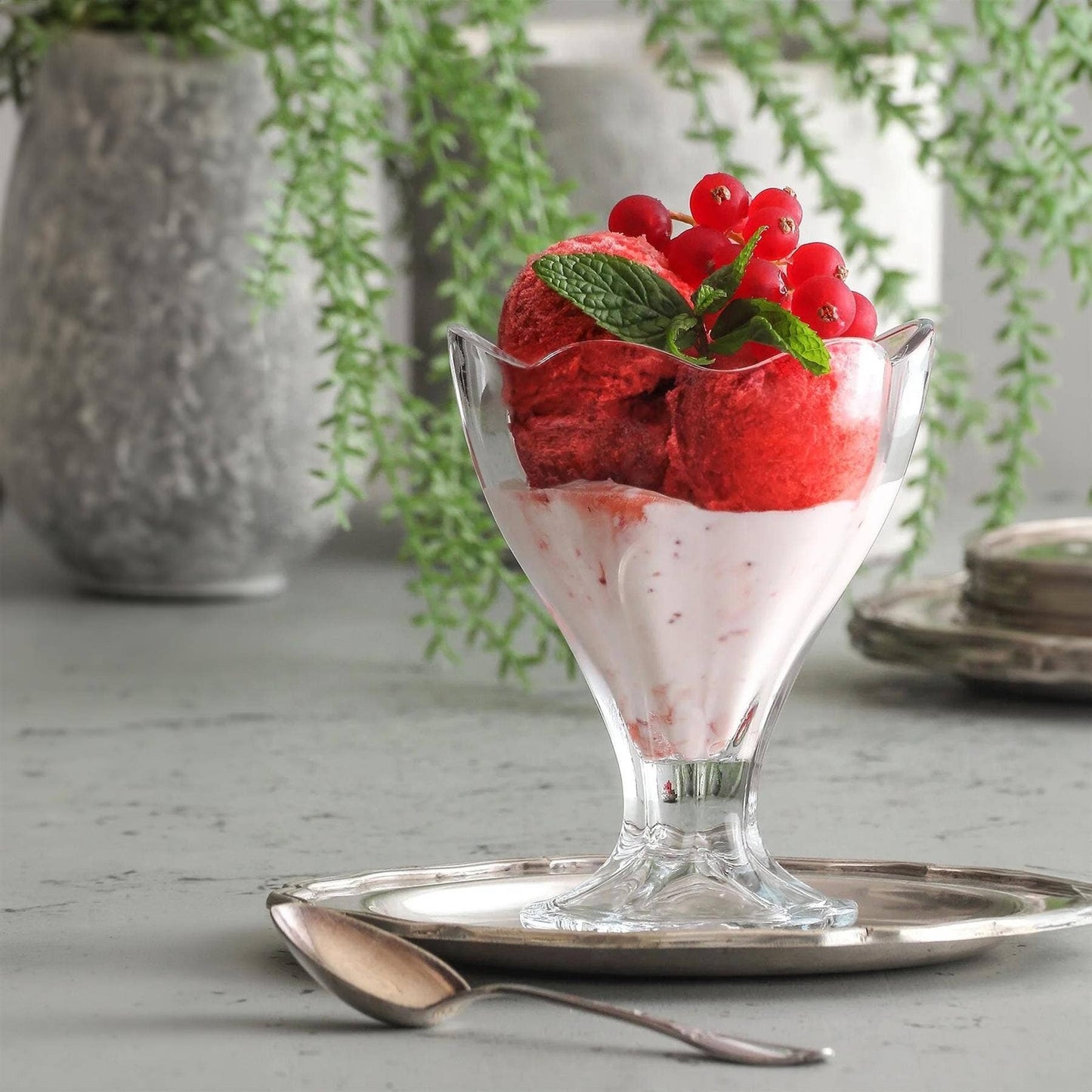 Lily Glass Ice Cream Bowl